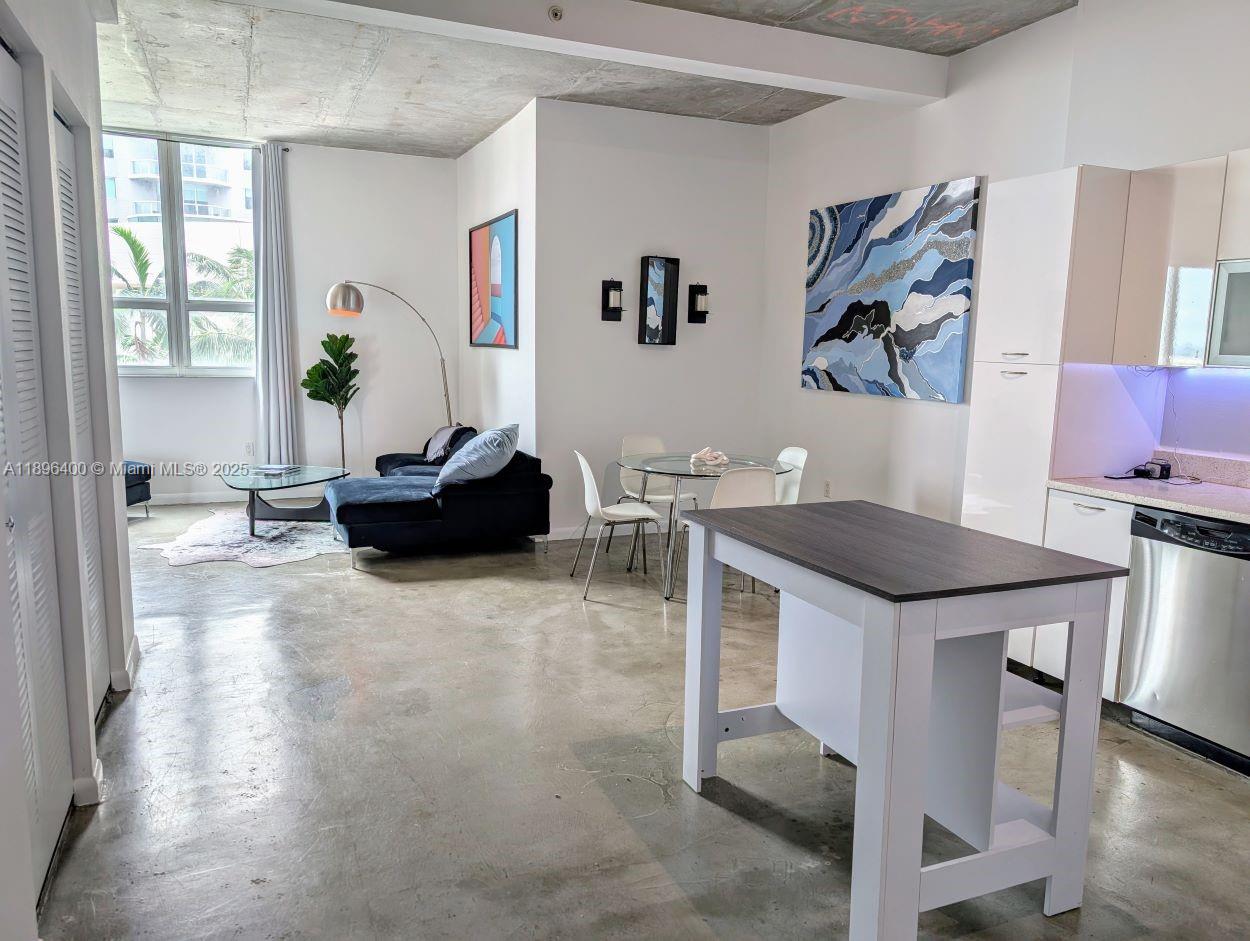 234 NE 3rd St #1204, Miami FL 33132
