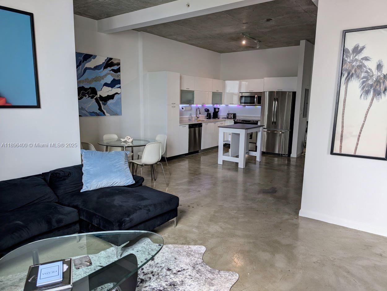 234 NE 3rd St #1204, Miami FL 33132