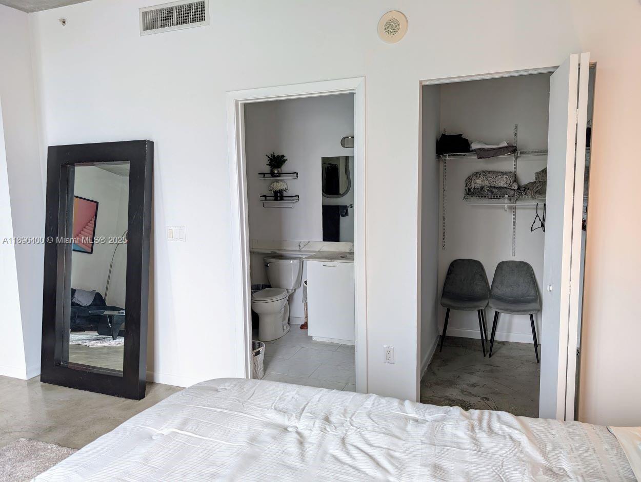 234 NE 3rd St #1204, Miami FL 33132