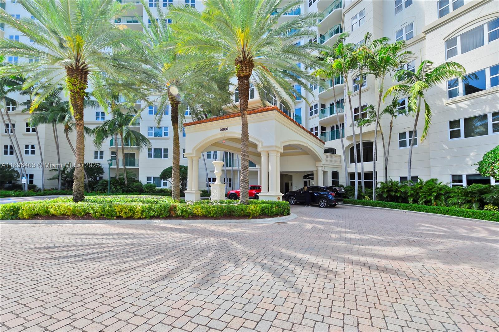 20000 E Country Club Dr #501, Aventura FL 33180