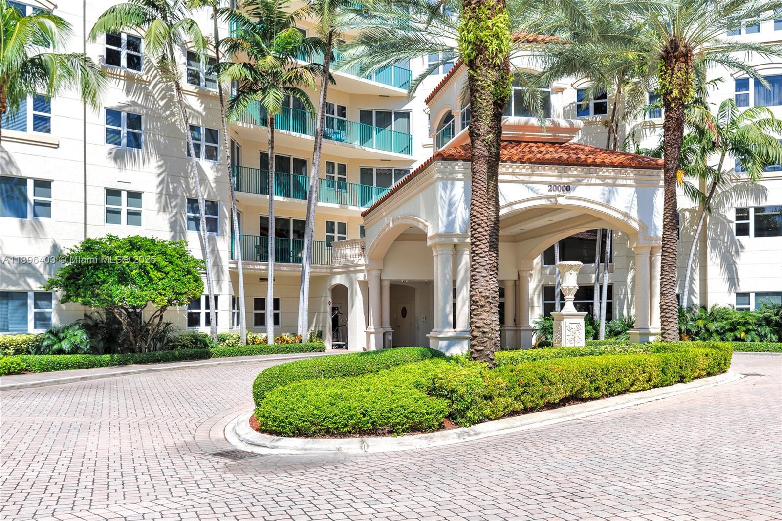 20000 E Country Club Dr #501, Aventura FL 33180