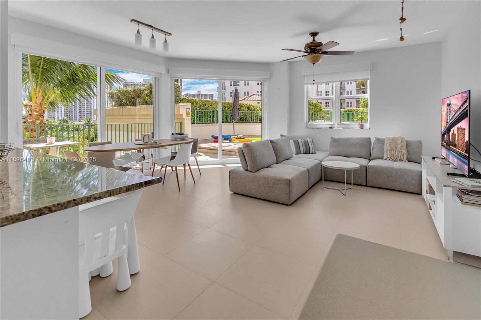 20000 E Country Club Dr #501, Aventura FL 33180