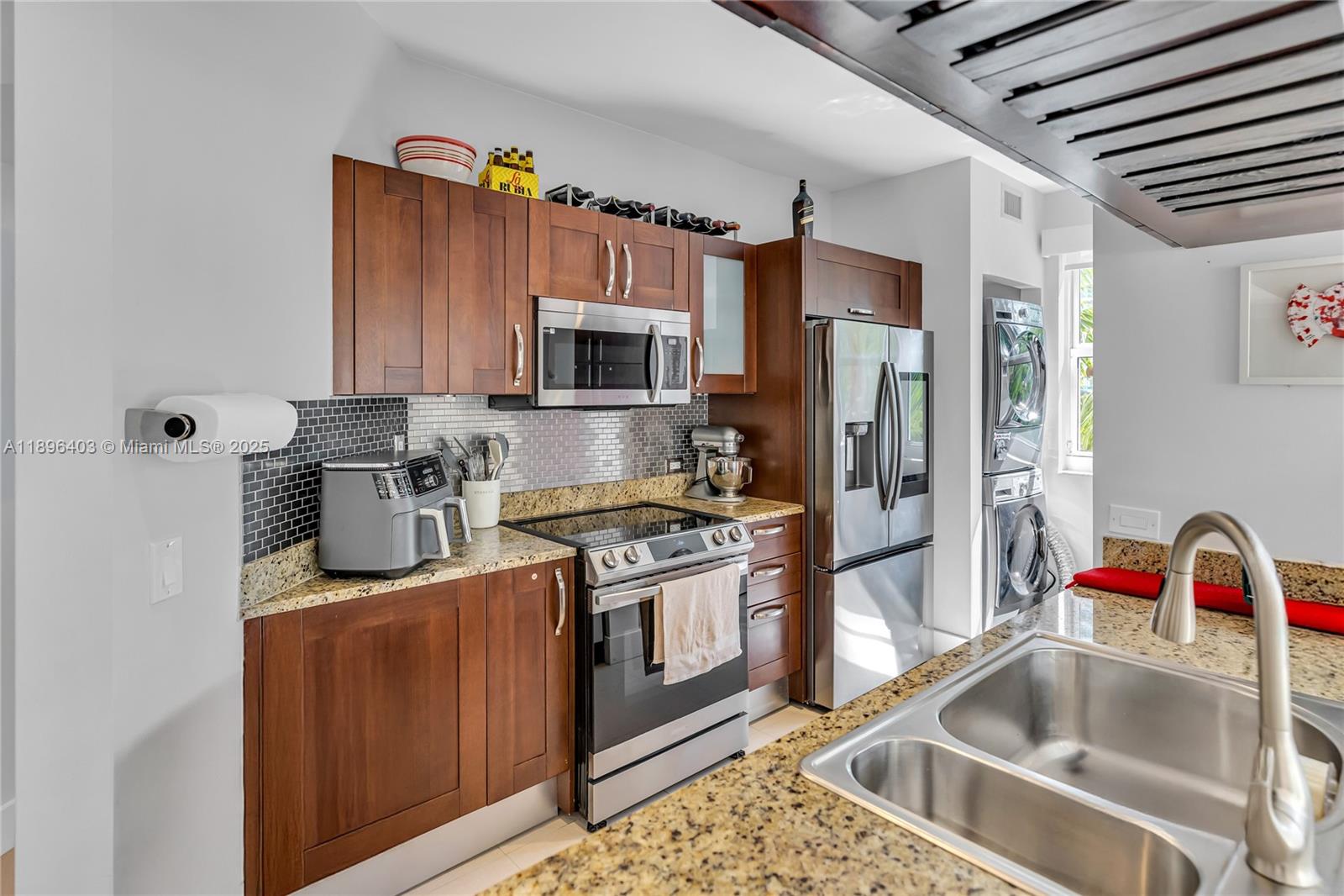 20000 E Country Club Dr #501, Aventura FL 33180