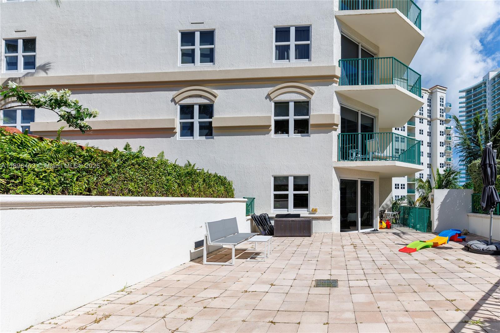 20000 E Country Club Dr #501, Aventura FL 33180
