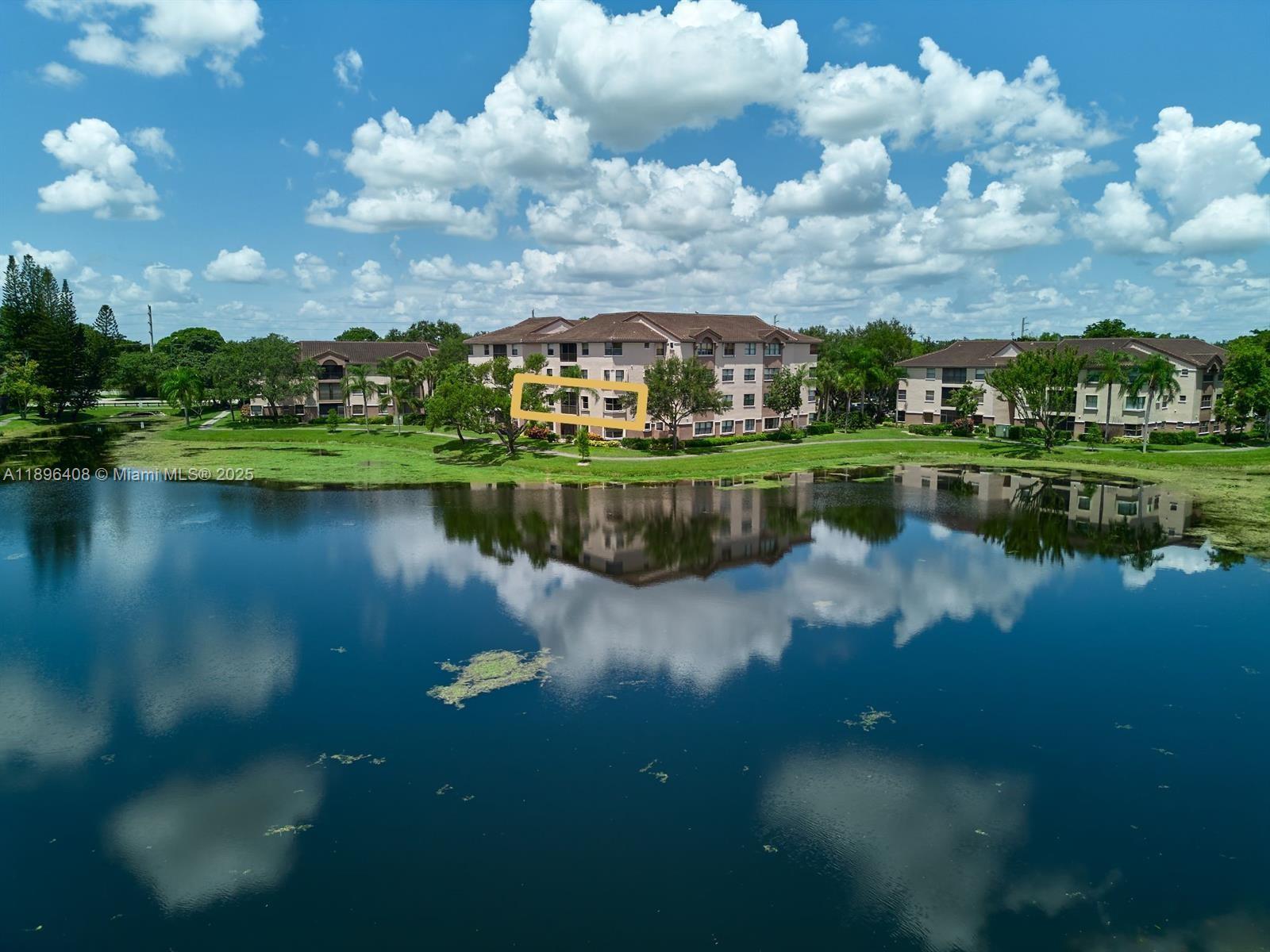 4400 NW 30th St #224, Coconut Creek FL 33066