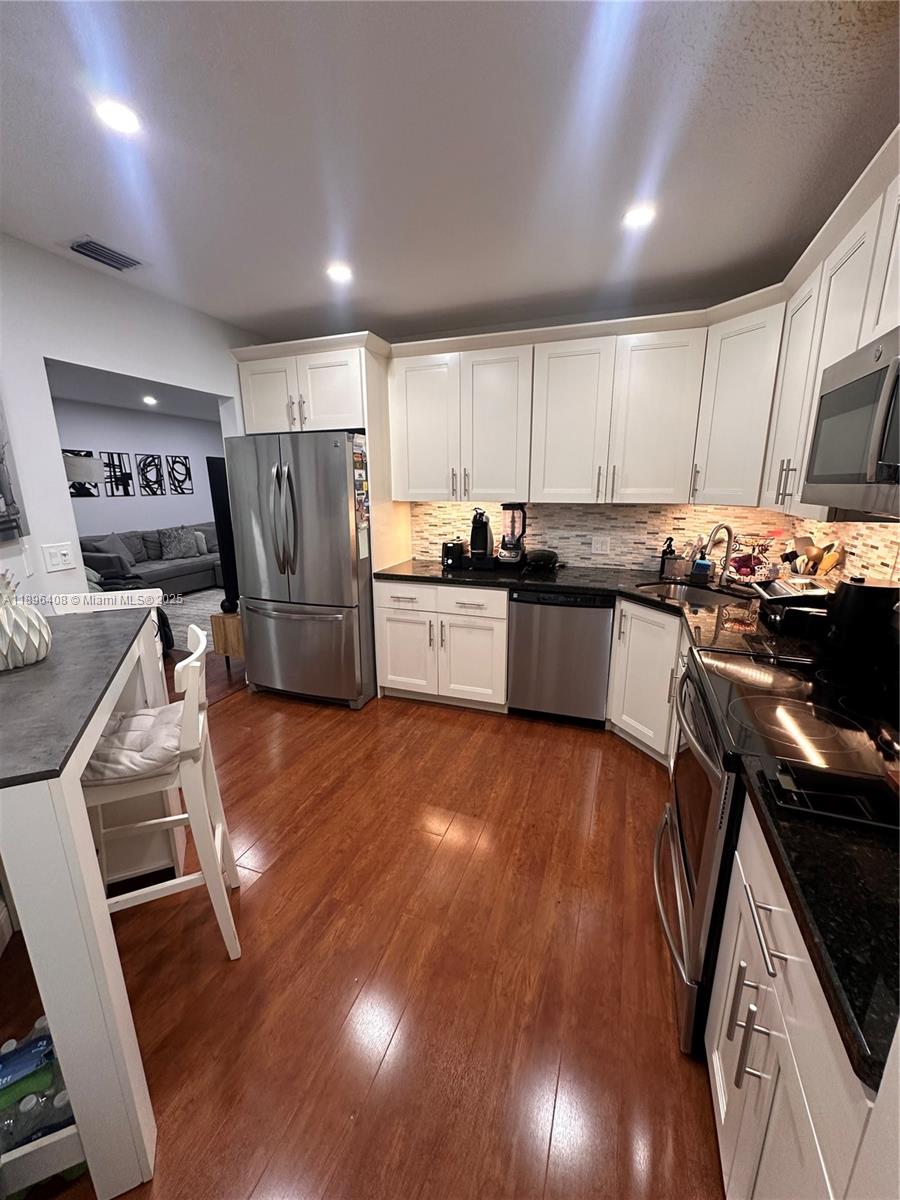 4400 NW 30th St #224, Coconut Creek FL 33066