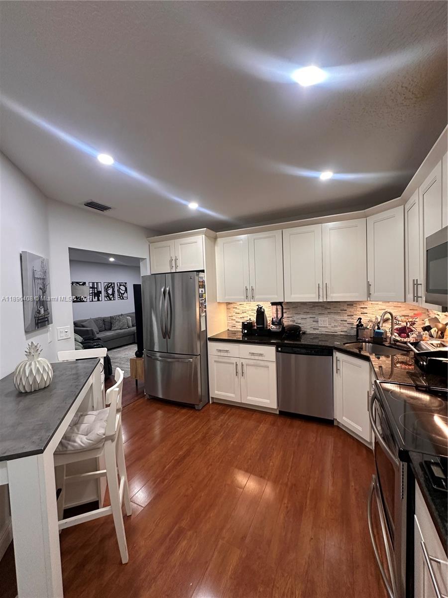 4400 NW 30th St #224, Coconut Creek FL 33066