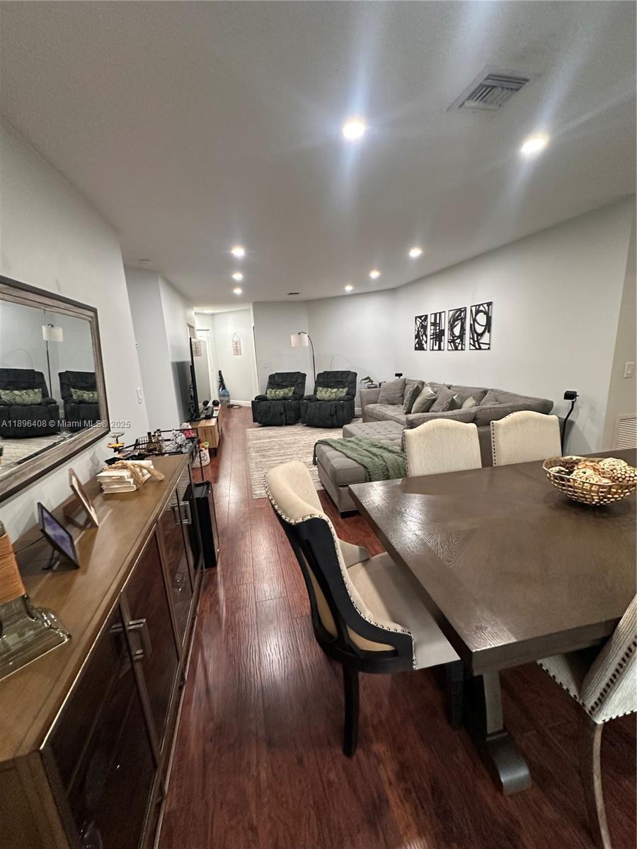 4400 NW 30th St #224, Coconut Creek FL 33066