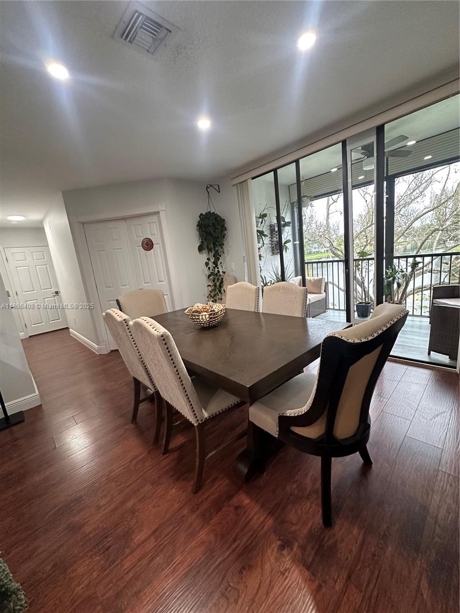 4400 NW 30th St #224, Coconut Creek FL 33066