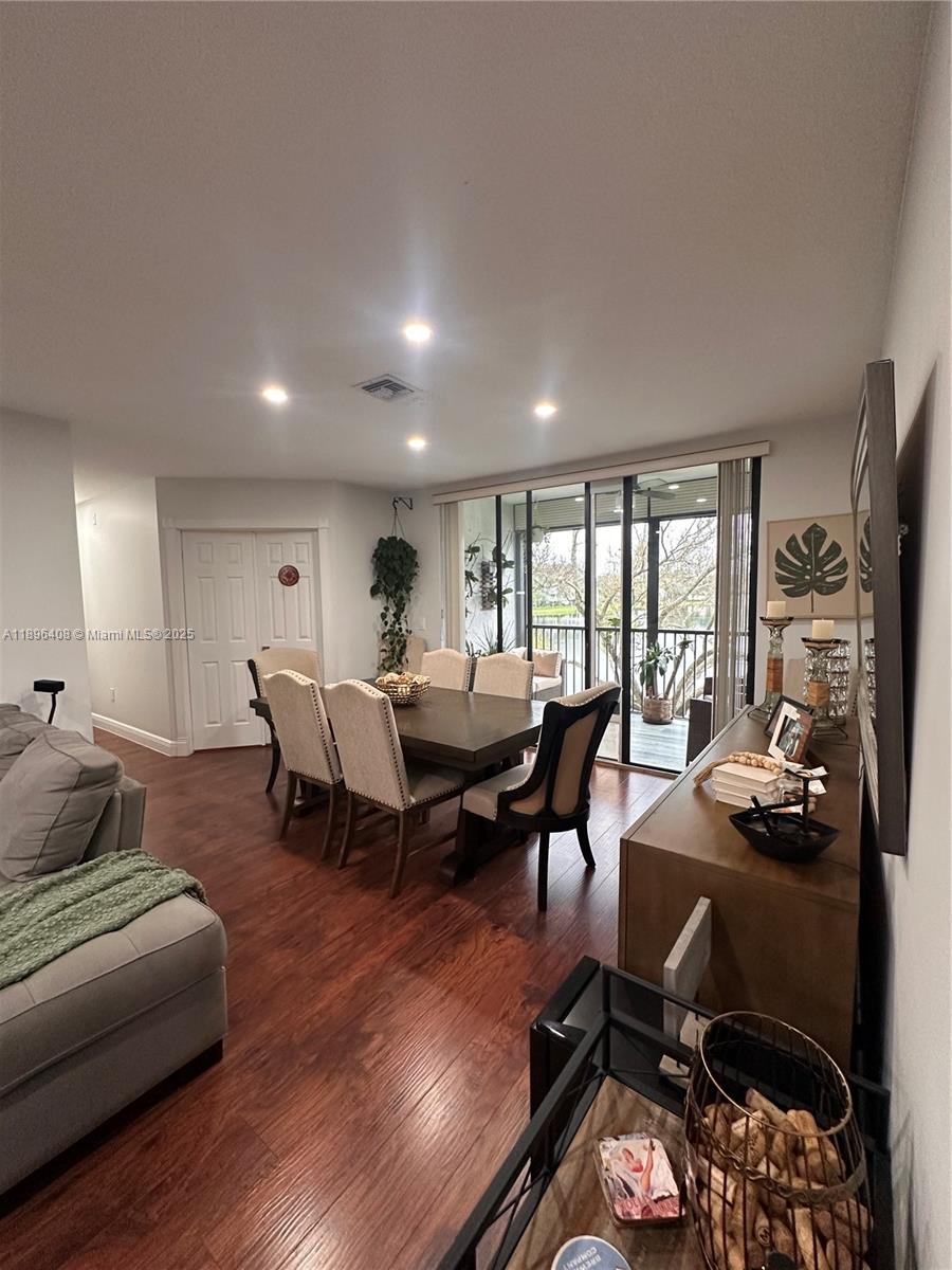 4400 NW 30th St #224, Coconut Creek FL 33066