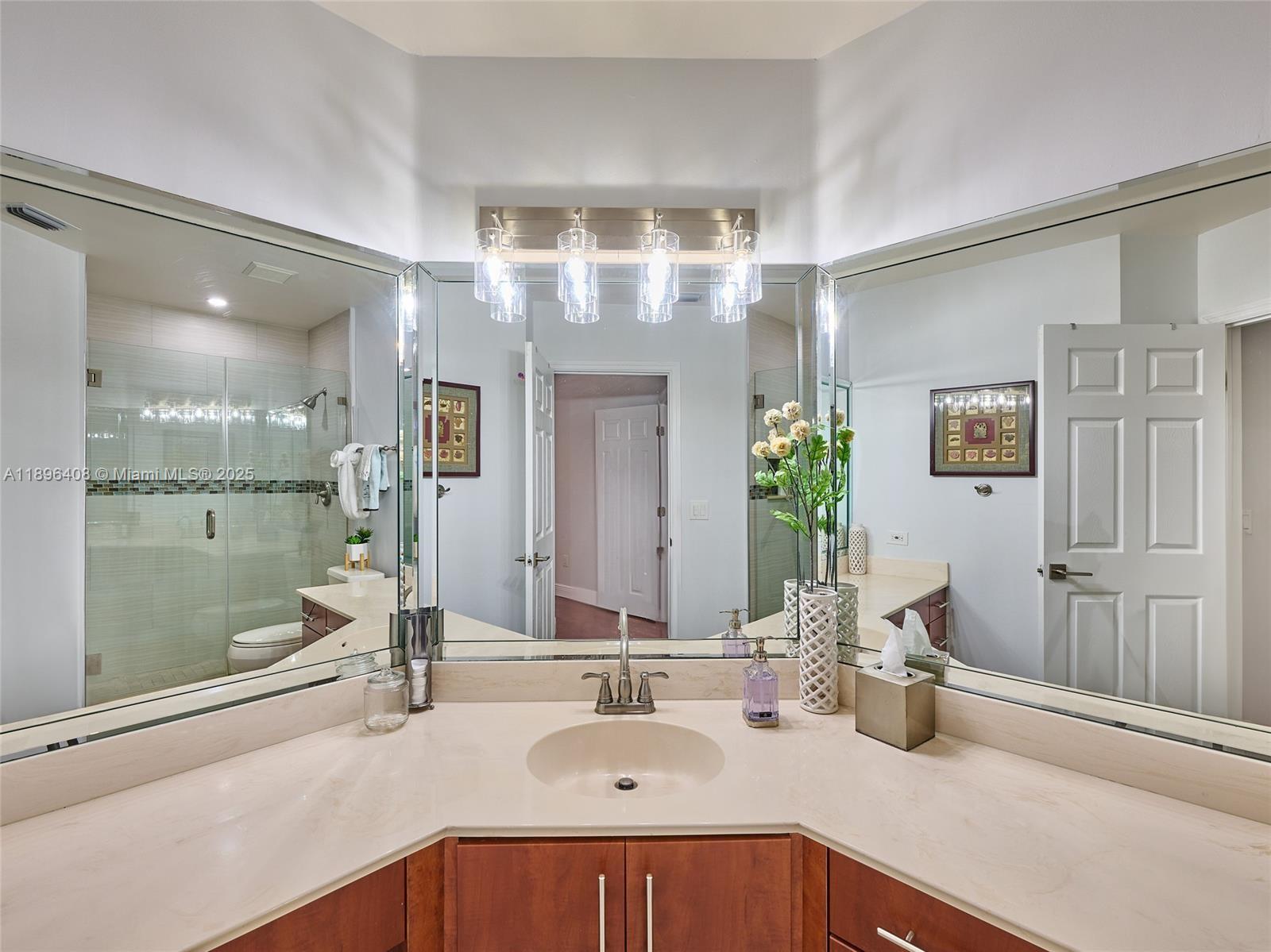 4400 NW 30th St #224, Coconut Creek FL 33066