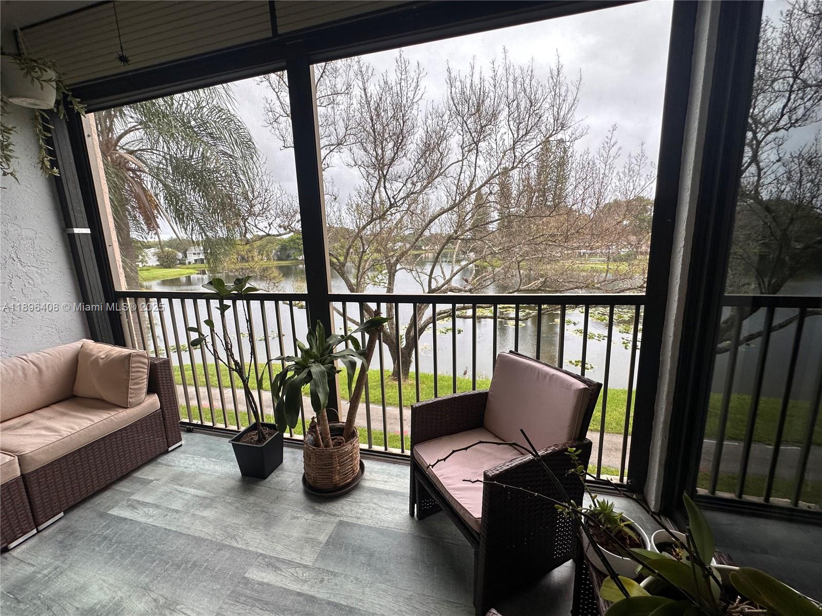 4400 NW 30th St #224, Coconut Creek FL 33066