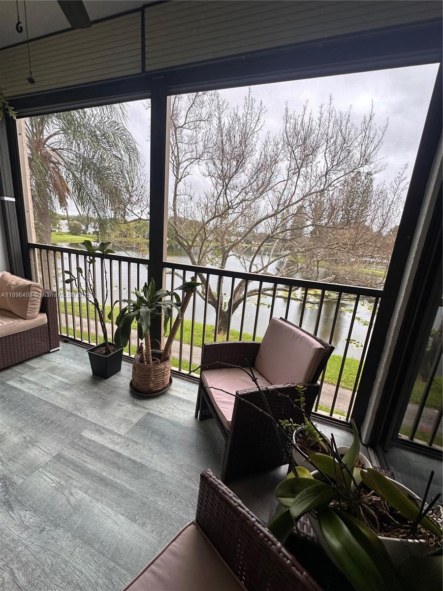 4400 NW 30th St #224, Coconut Creek FL 33066