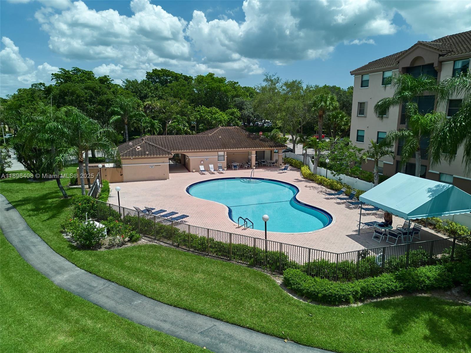 4400 NW 30th St #224, Coconut Creek FL 33066