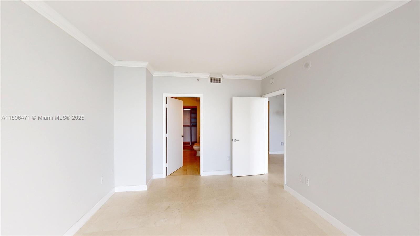 6365 Collins Ave #2904, Miami Beach FL 33141