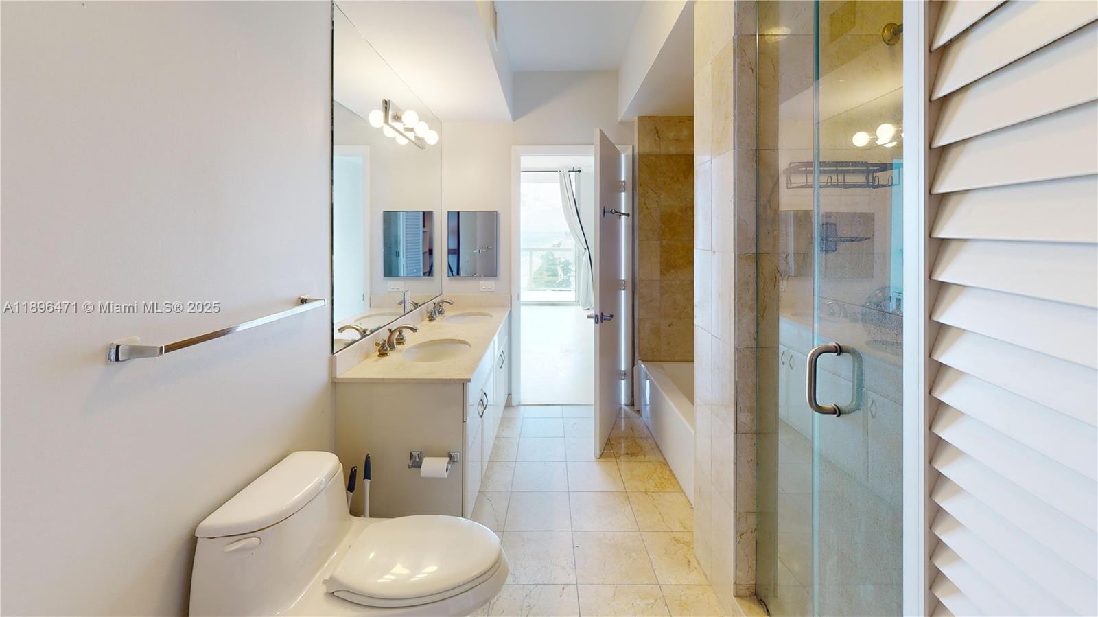 6365 Collins Ave #2904, Miami Beach FL 33141