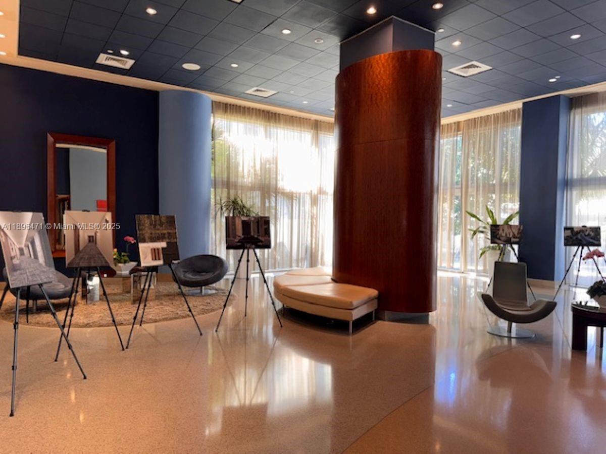 6365 Collins Ave #2904, Miami Beach FL 33141