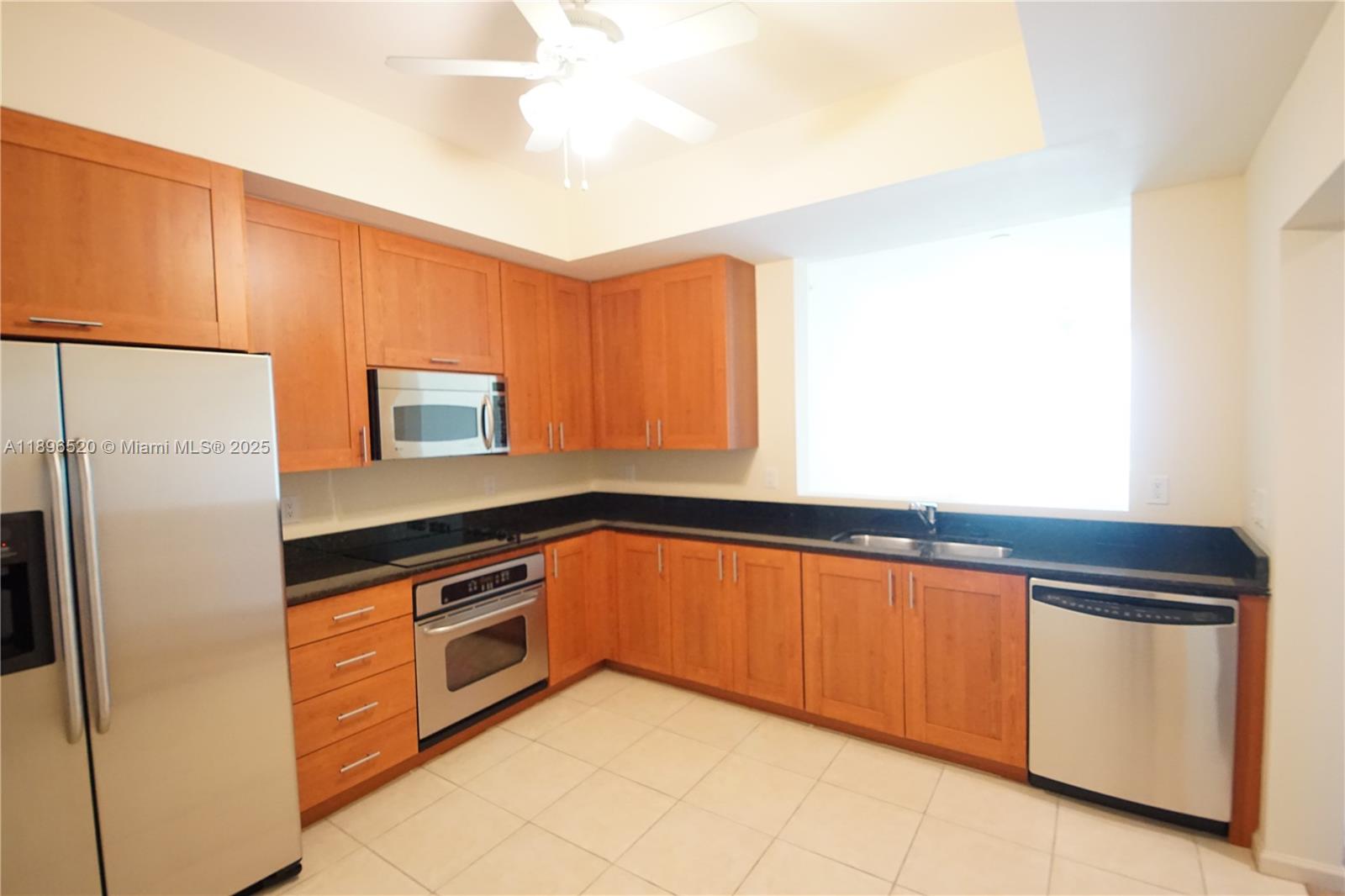 3340 NE 190th St #1002, Aventura FL 33180