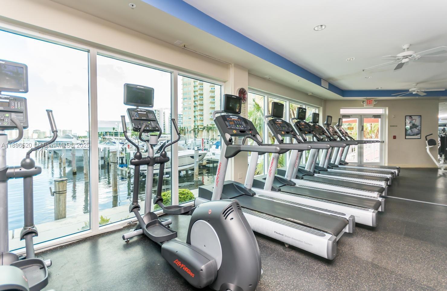 3340 NE 190th St #1002, Aventura FL 33180