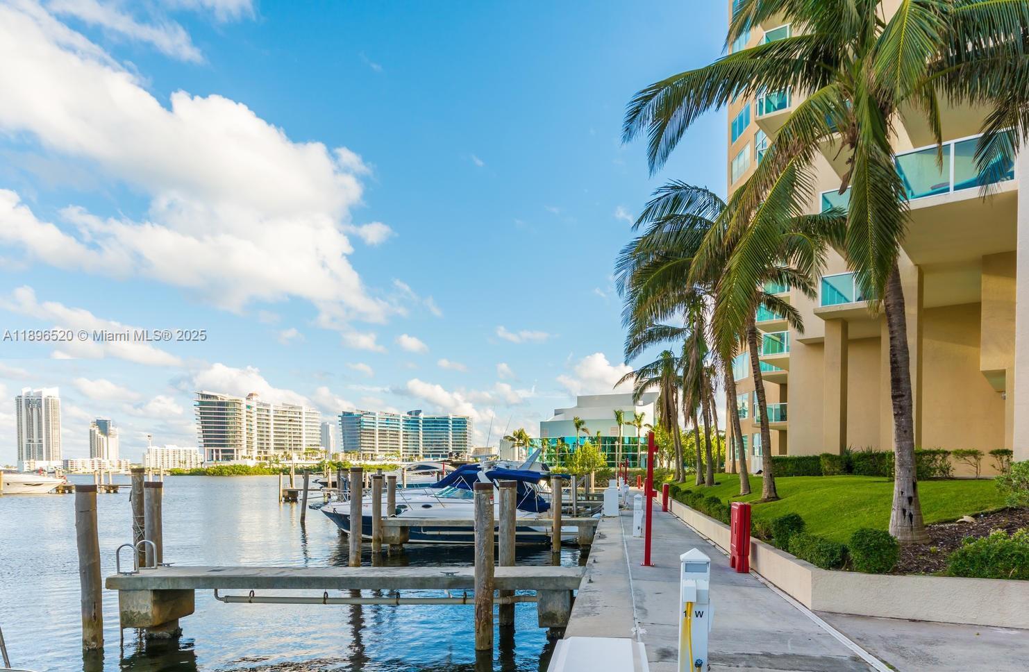 3340 NE 190th St #1002, Aventura FL 33180