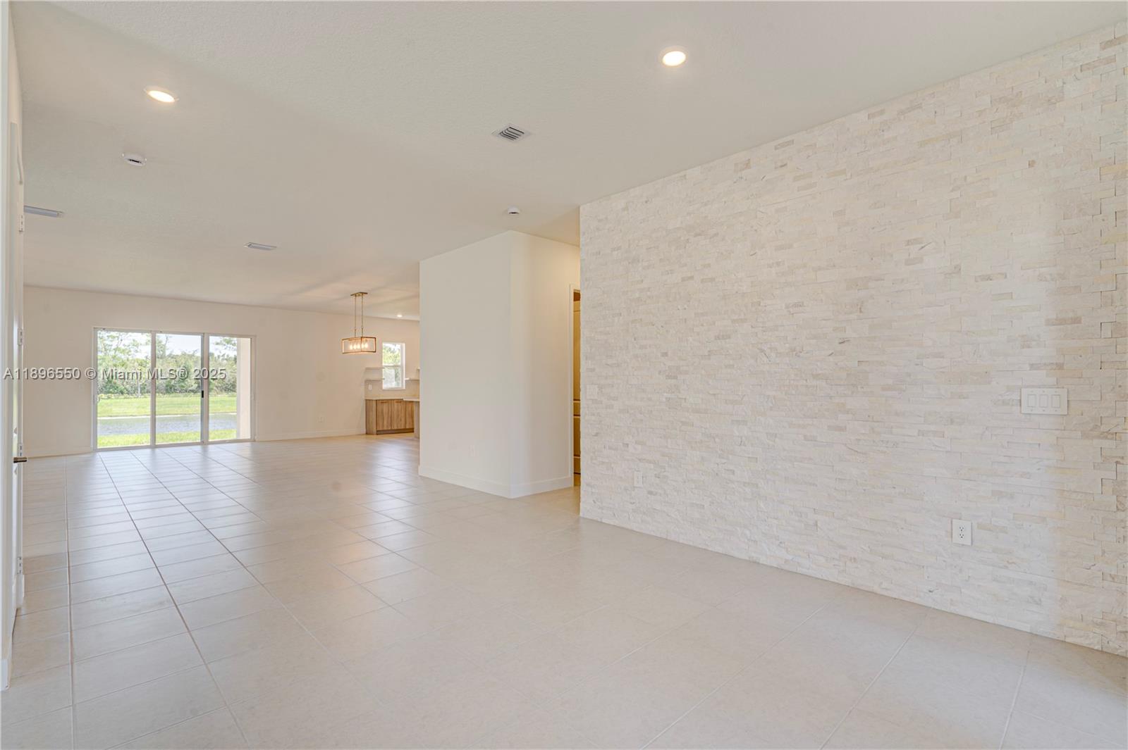 4390 SW 122nd Ter, Davie FL 33330
