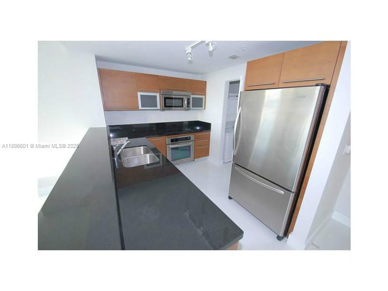244 BISCAYNE BL #3408, Miami FL 33132
