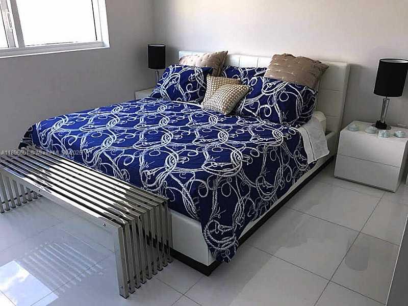 244 BISCAYNE BL #3408, Miami FL 33132