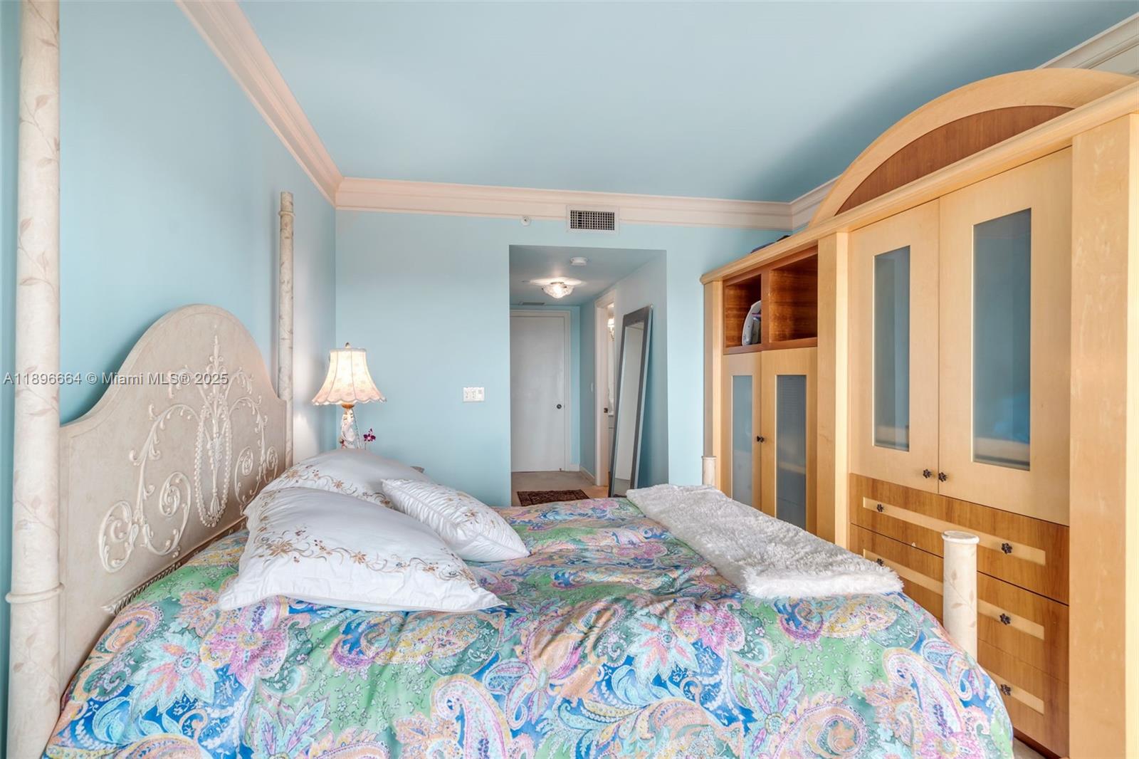 445 Grand Bay Dr #1001, Key Biscayne FL 33149