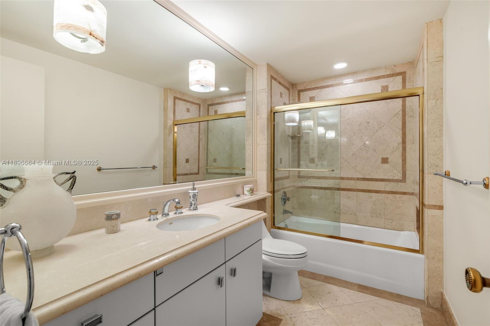 445 Grand Bay Dr #1001, Key Biscayne FL 33149