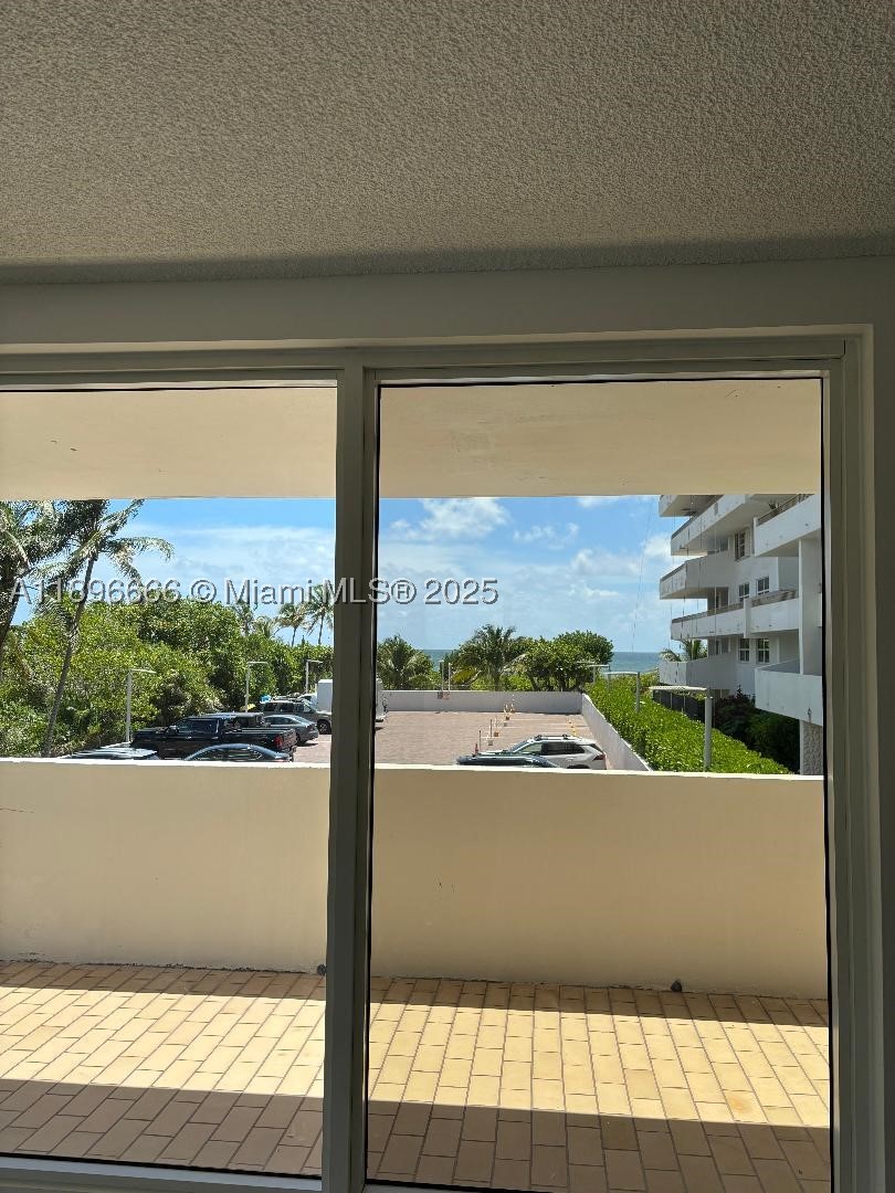 177 Ocean Lane Dr #208, Key Biscayne FL 33149