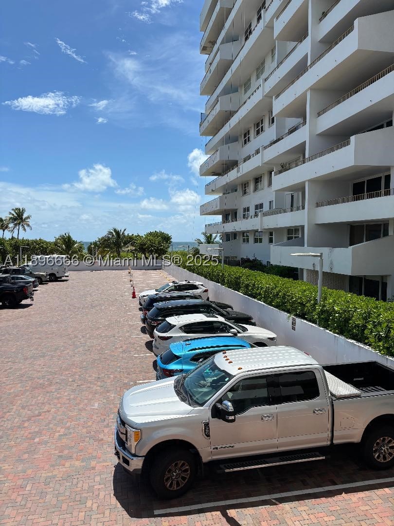 177 Ocean Lane Dr #208, Key Biscayne FL 33149