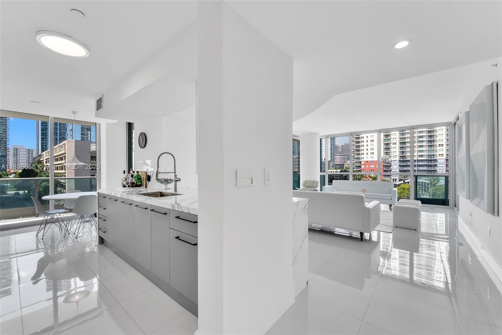 1331 Brickell Bay Dr #502, Miami FL 33131