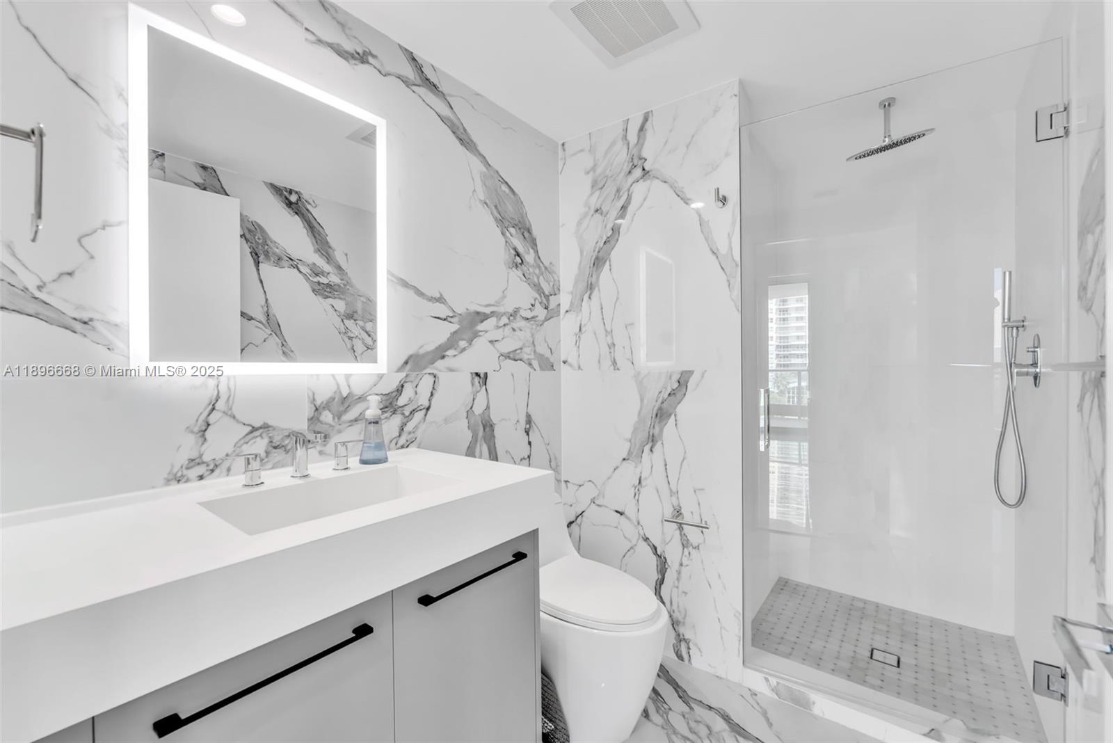 1331 Brickell Bay Dr #502, Miami FL 33131