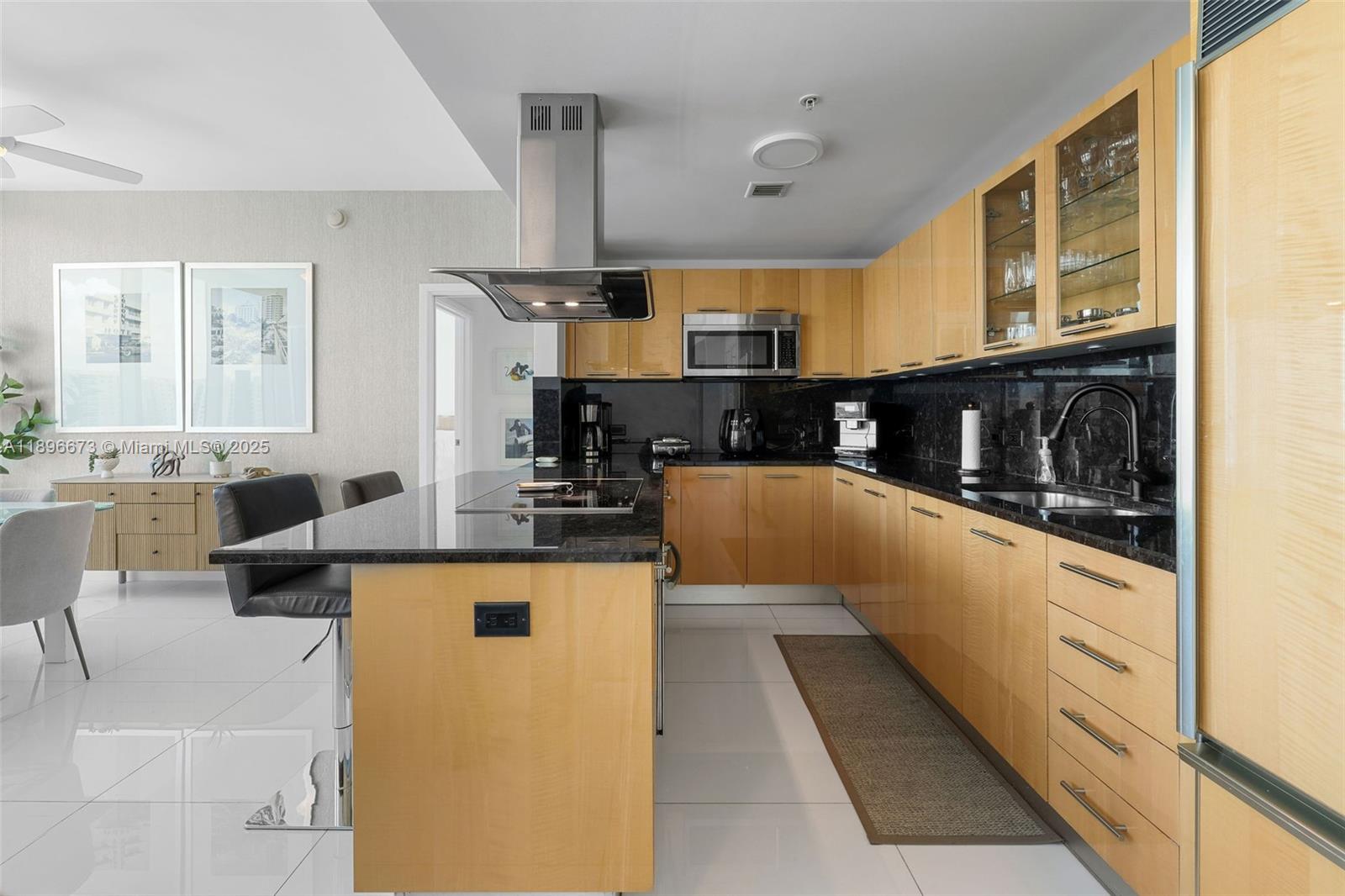 6899 Collins Ave #1003, Miami Beach FL 33141