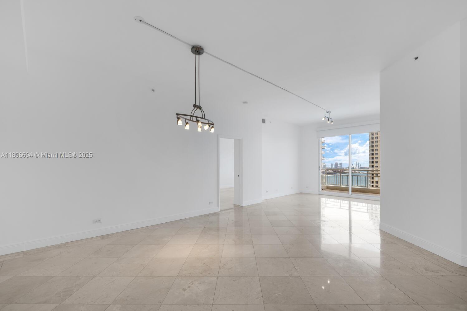 888 Brickell Key Dr #2607, Miami FL 33131