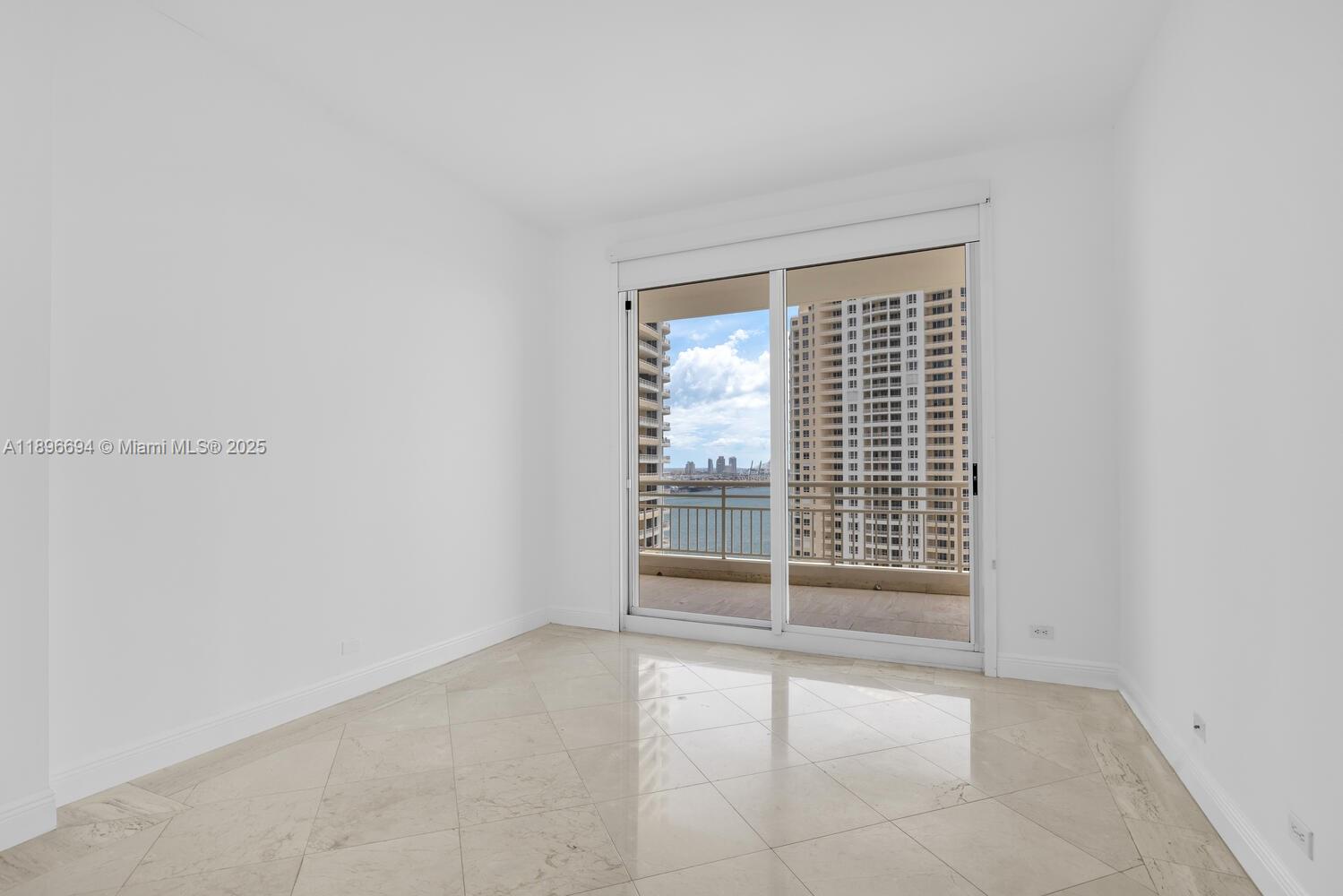 888 Brickell Key Dr #2607, Miami FL 33131
