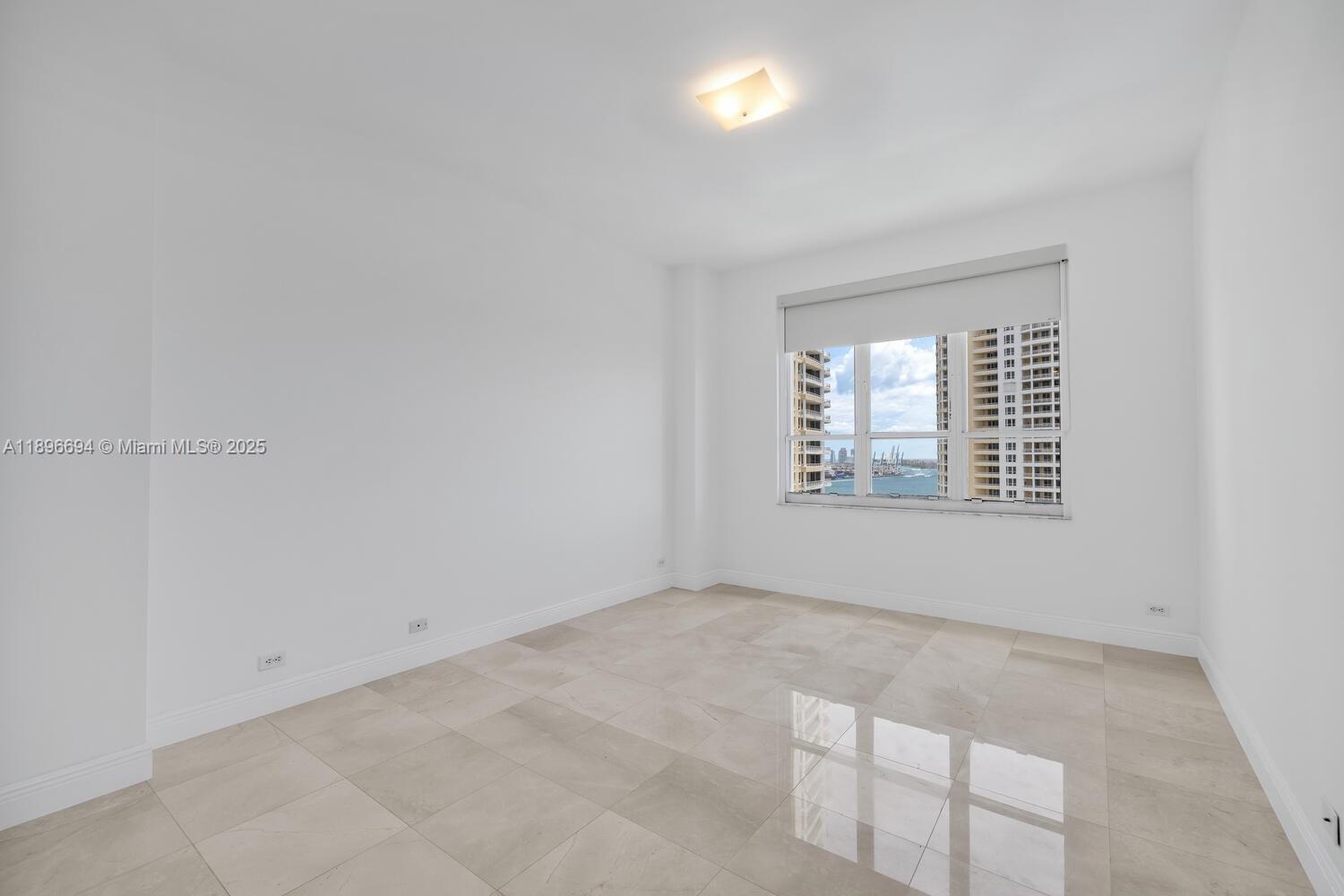 888 Brickell Key Dr #2607, Miami FL 33131