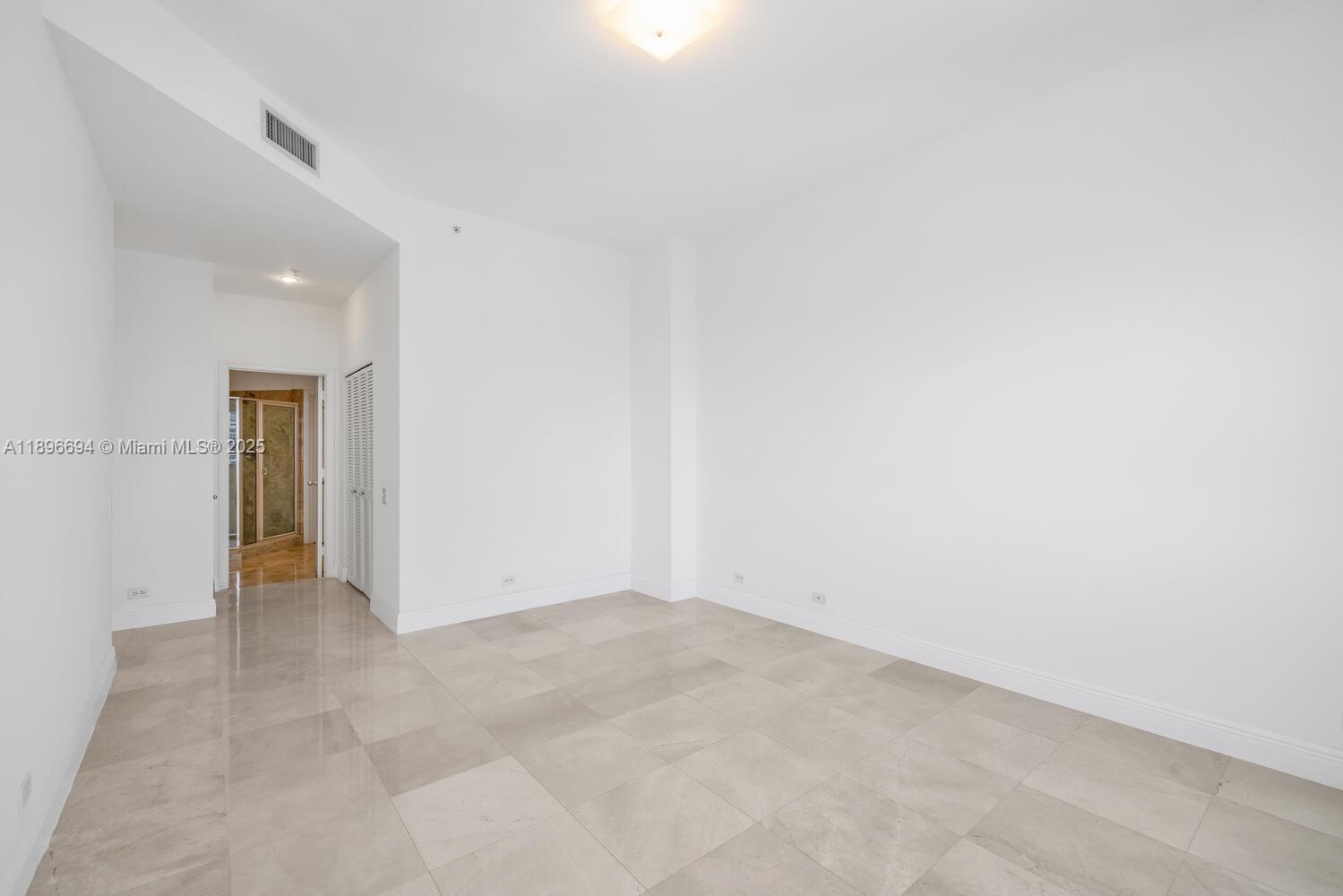 888 Brickell Key Dr #2607, Miami FL 33131
