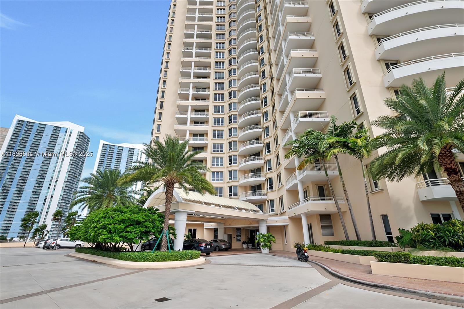 888 Brickell Key Dr #2607, Miami FL 33131
