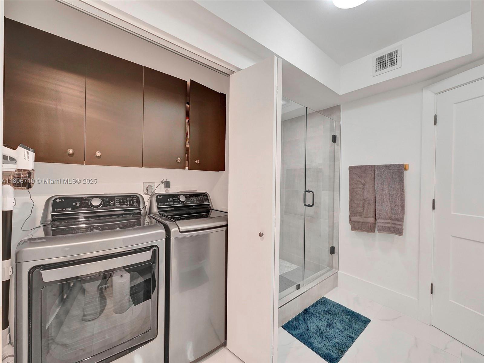 20281 E Country Club Dr #2109, Aventura FL 33180