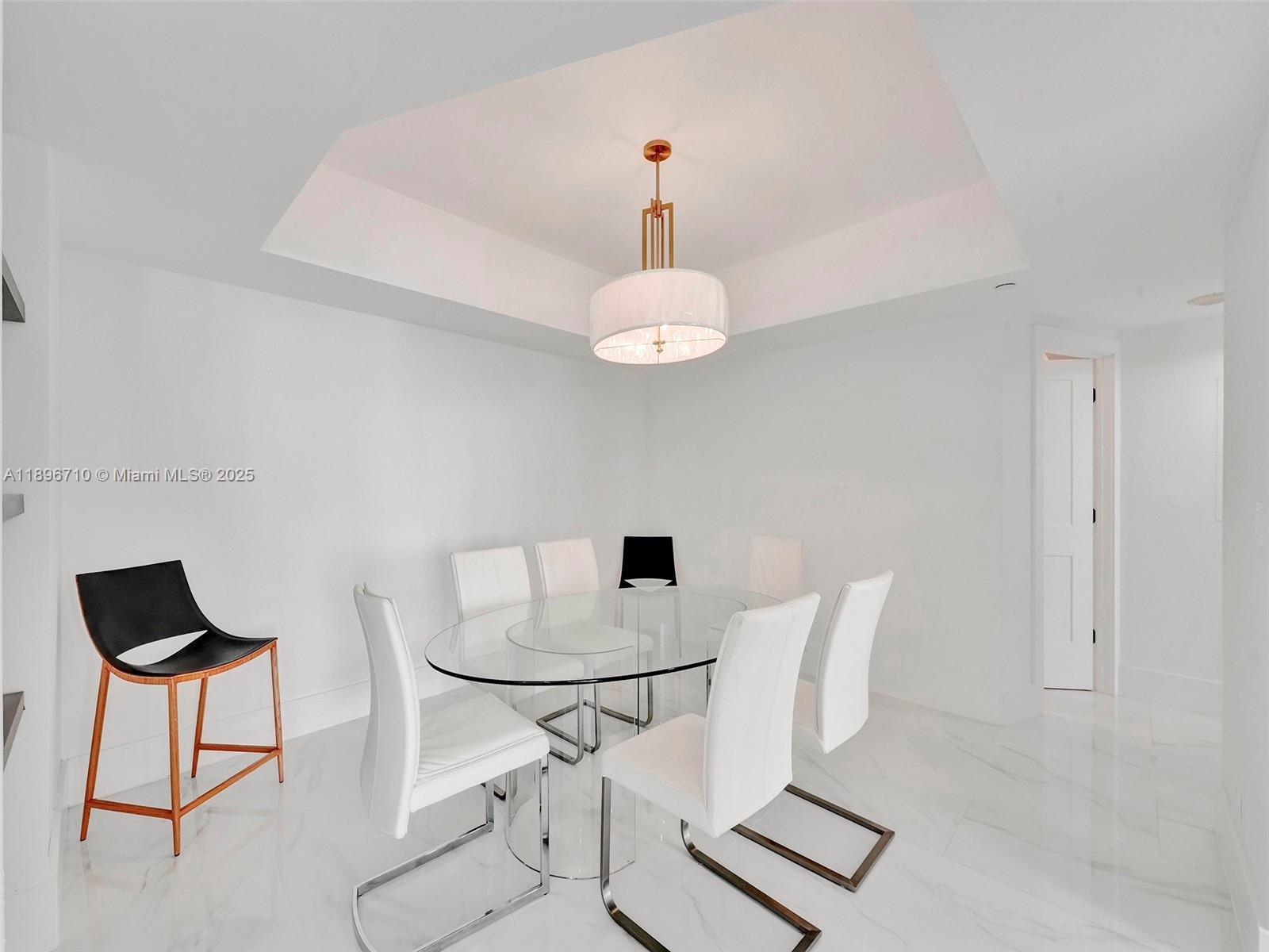 20281 E Country Club Dr #2109, Aventura FL 33180