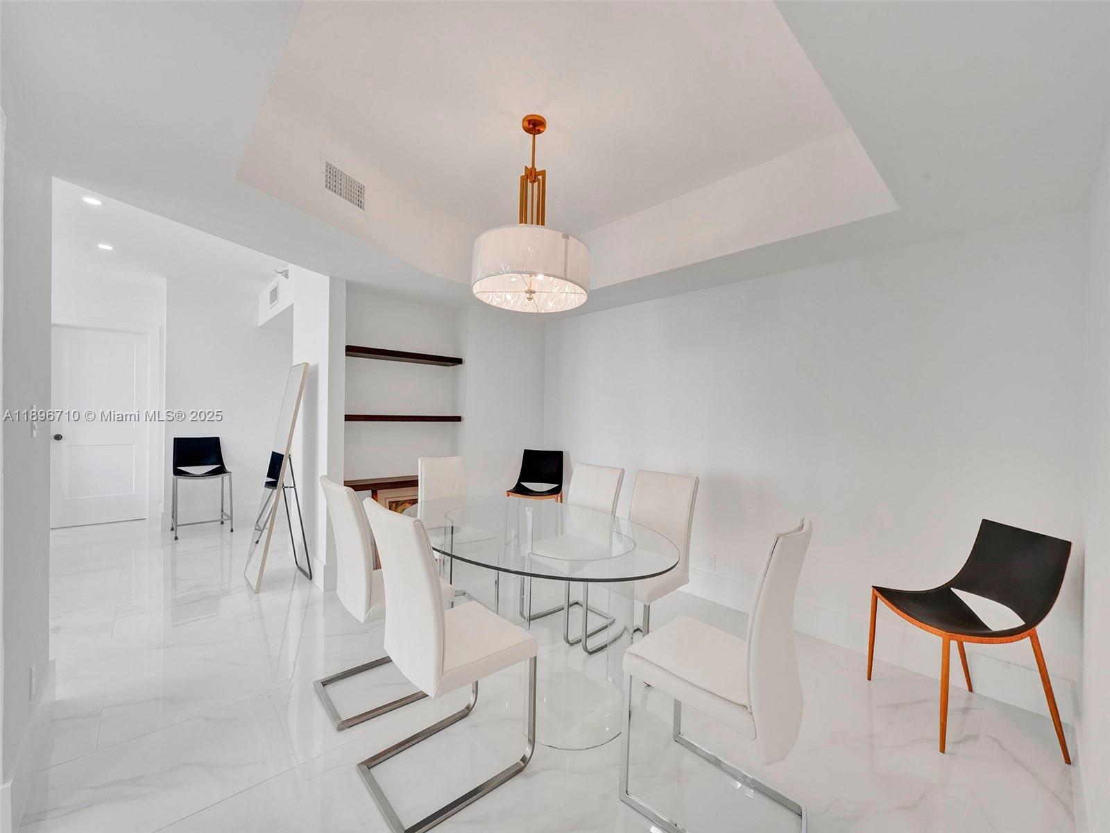 20281 E Country Club Dr #2109, Aventura FL 33180