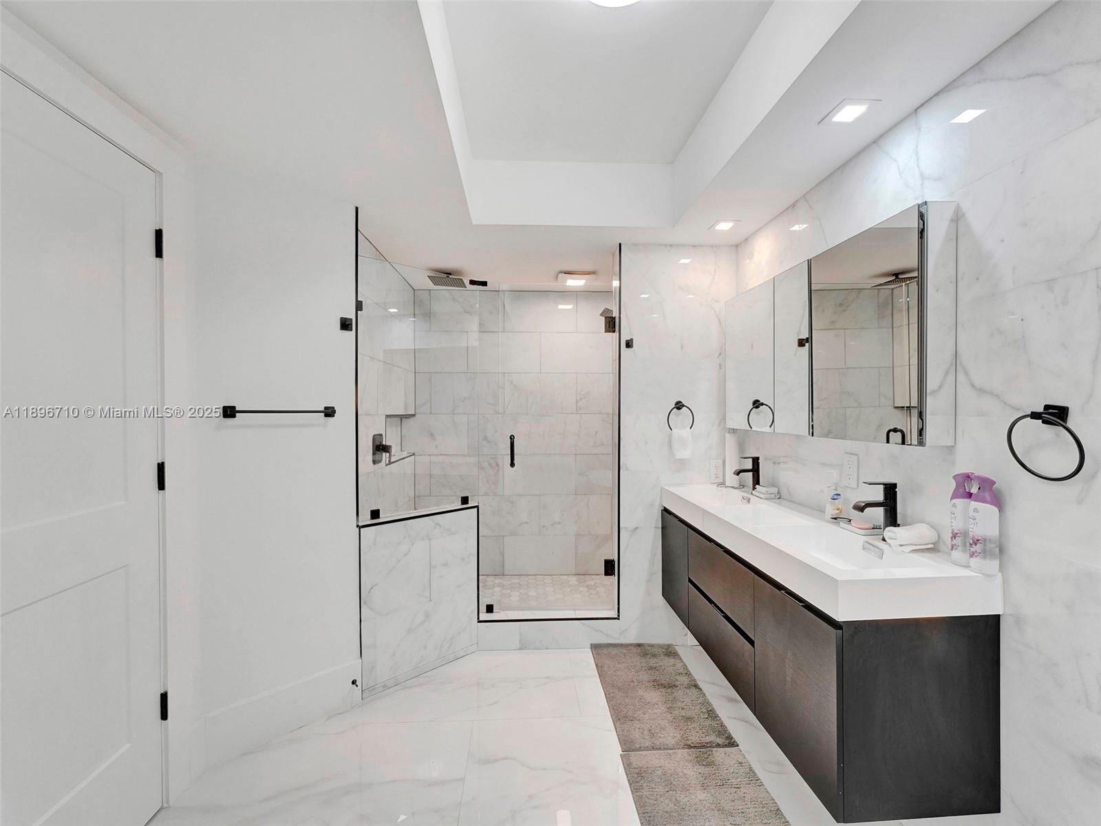 20281 E Country Club Dr #2109, Aventura FL 33180