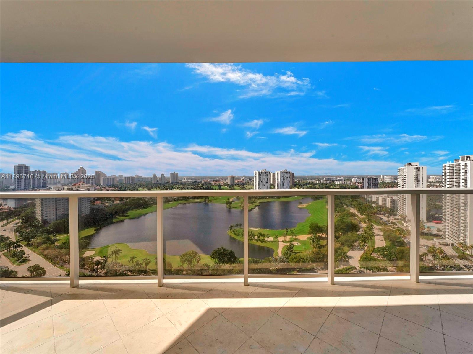 20281 E Country Club Dr #2109, Aventura FL 33180