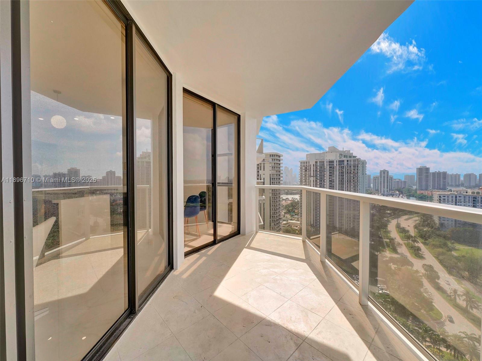 20281 E Country Club Dr #2109, Aventura FL 33180
