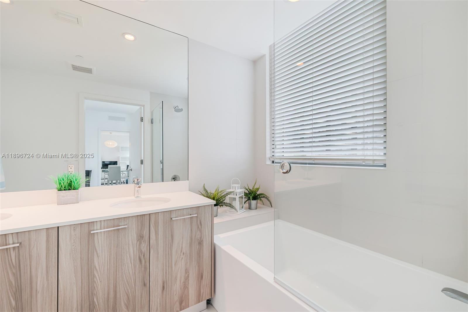 501 NE 31st St #1509, Miami FL 33137