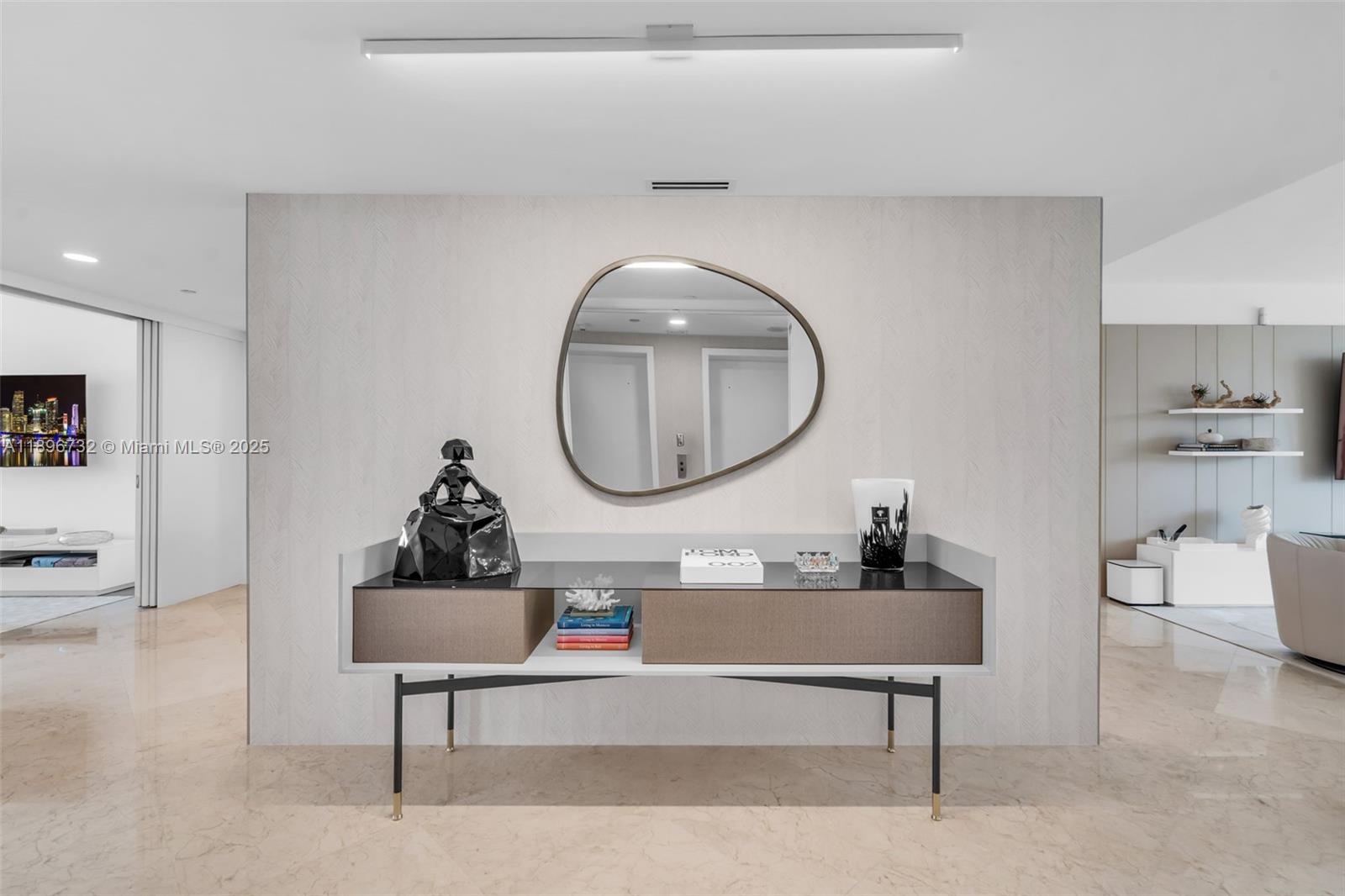 791 Crandon Blvd #1404, Key Biscayne FL 33149
