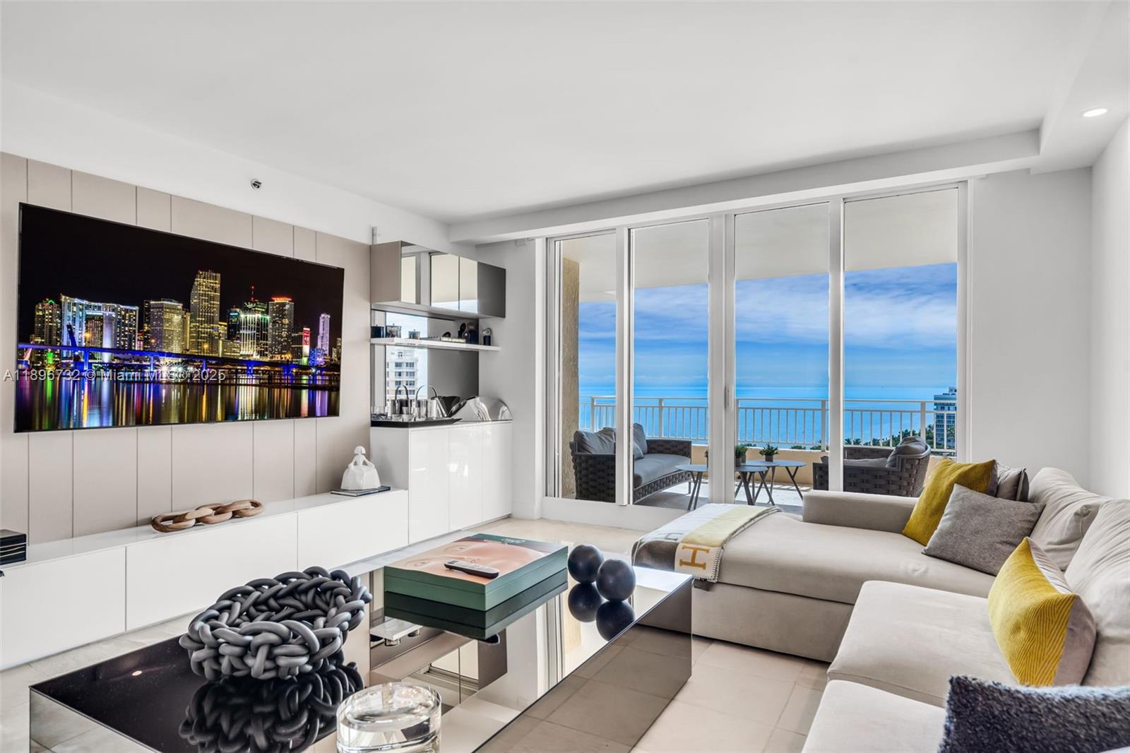791 Crandon Blvd #1404, Key Biscayne FL 33149