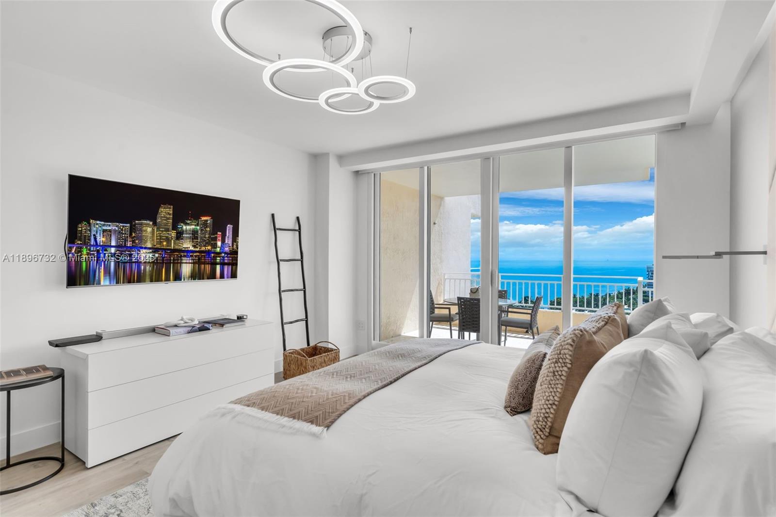 791 Crandon Blvd #1404, Key Biscayne FL 33149