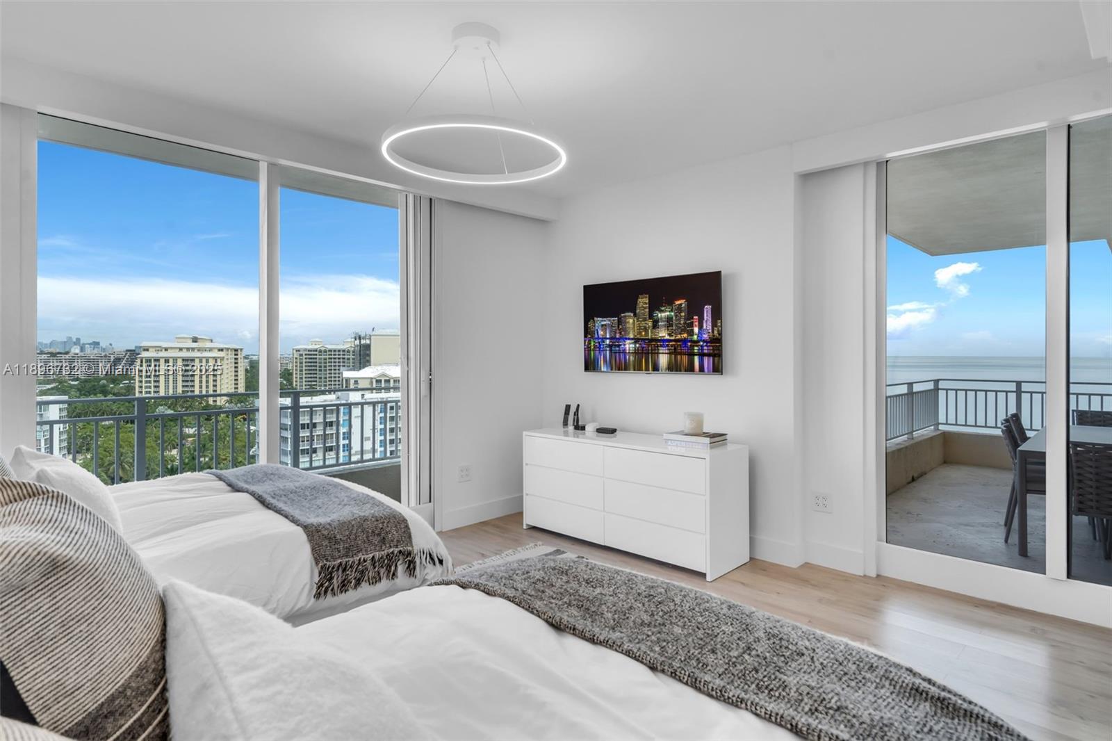 791 Crandon Blvd #1404, Key Biscayne FL 33149